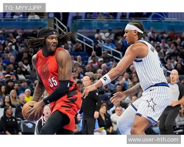 开拓者对阵魔术半场结束杨瀚森连续第五场未能登场 开拓者对阵魔术半场结束杨瀚森连续第五场未能登场