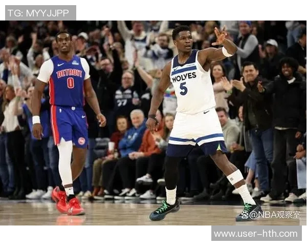 爱德华兹狂砍35分6板3助4断成最年轻三分先生展现超强投篮能力